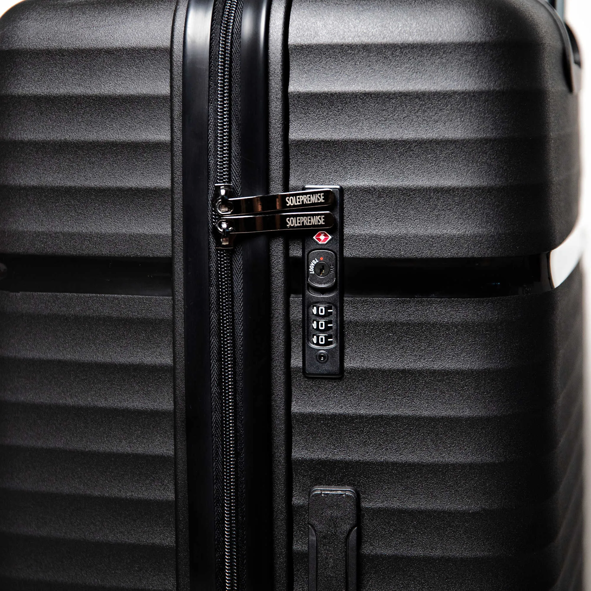 Hardcase Roller Luggage Set (28', 24' and 20')