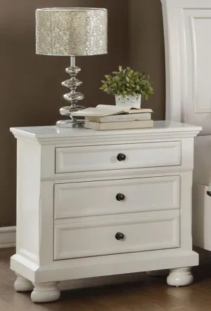 Laurelin 3 Drawer Nightstand in White 1714W-4