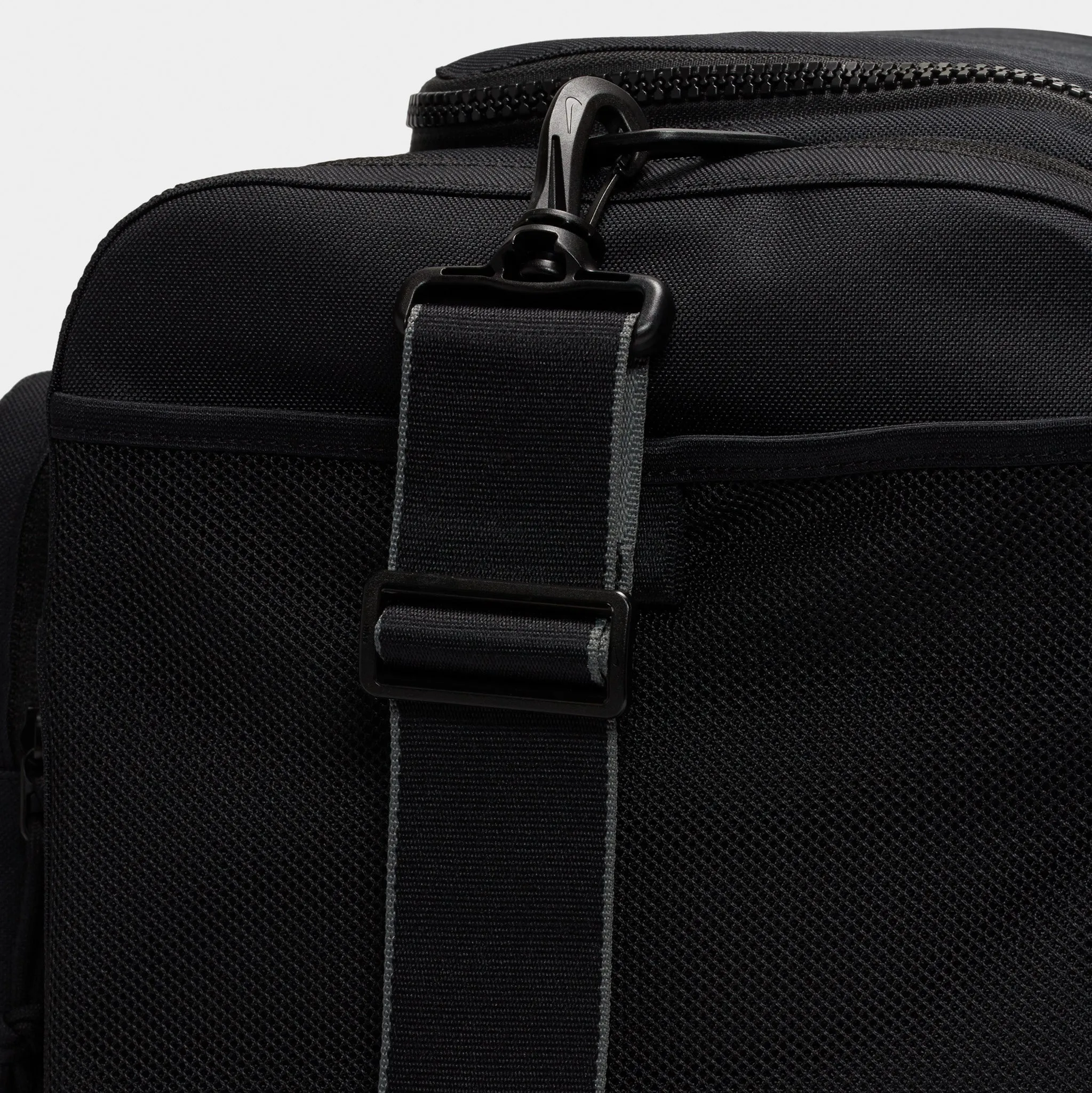 Nike Utility Power Training Duffel Bag Black / Black - Enigma Stone